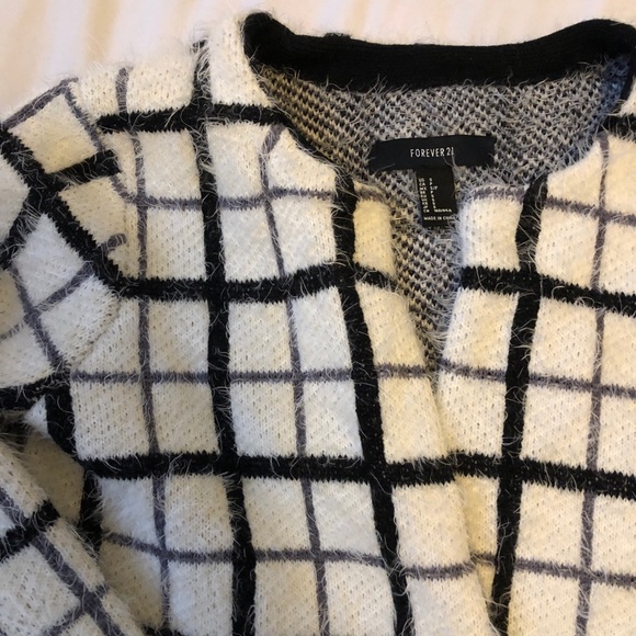 Soft patterned Jacket - Picture 2 of 4